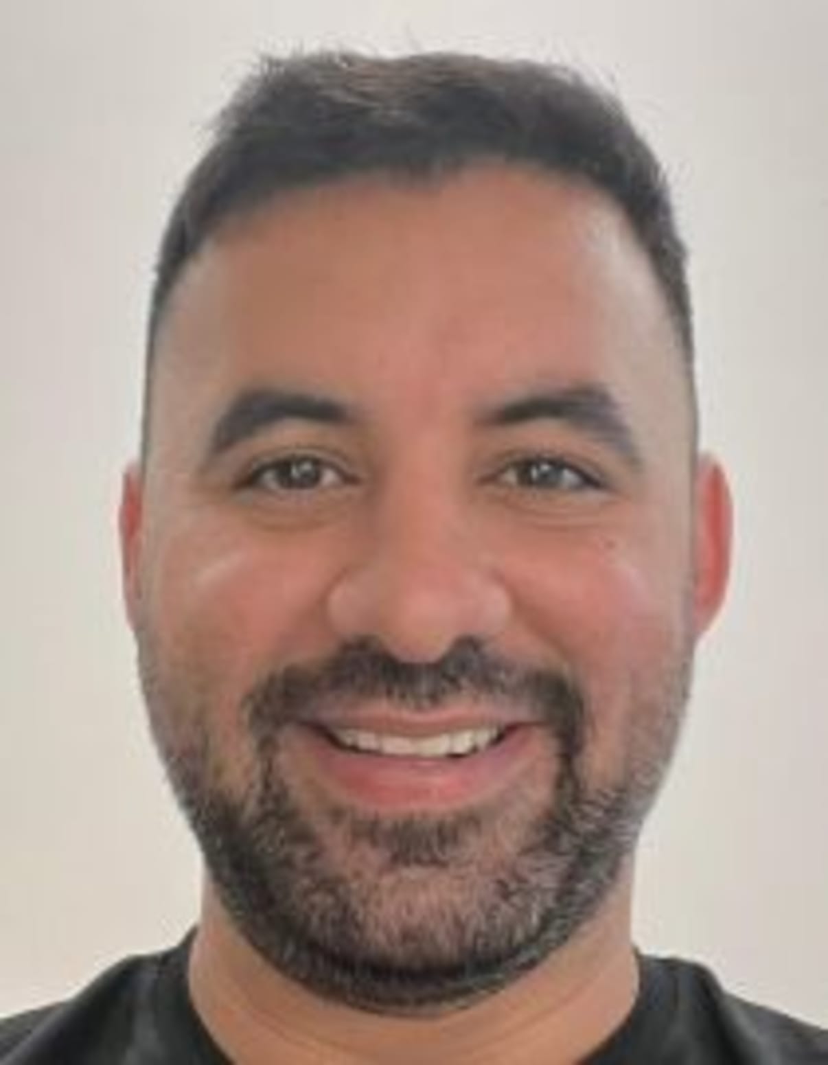 תמונת פורטרט של בעל המקצוע תמונת פורטרט של בעל המקצוע