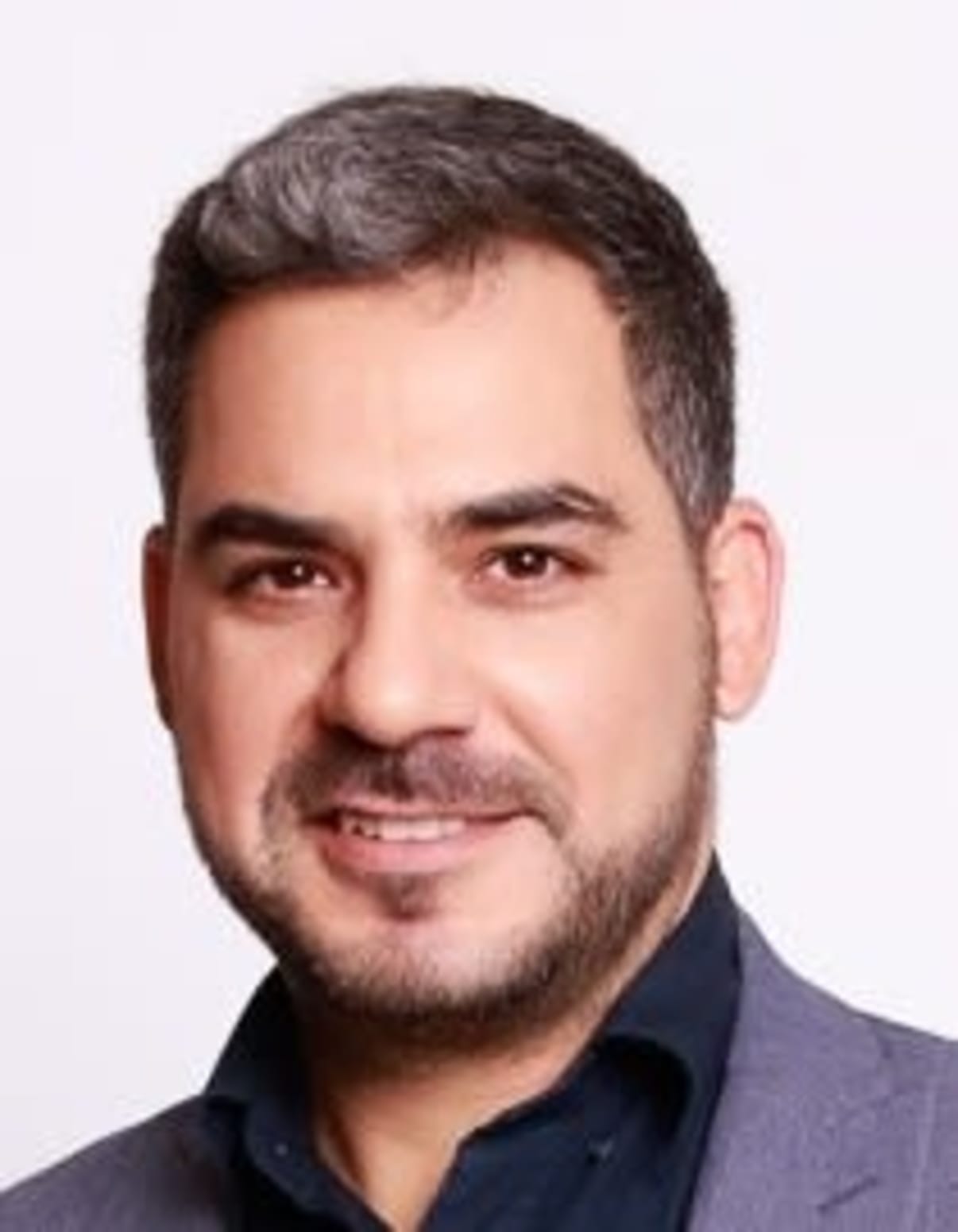 תמונת פורטרט של בעל המקצוע תמונת פורטרט של בעל המקצוע
