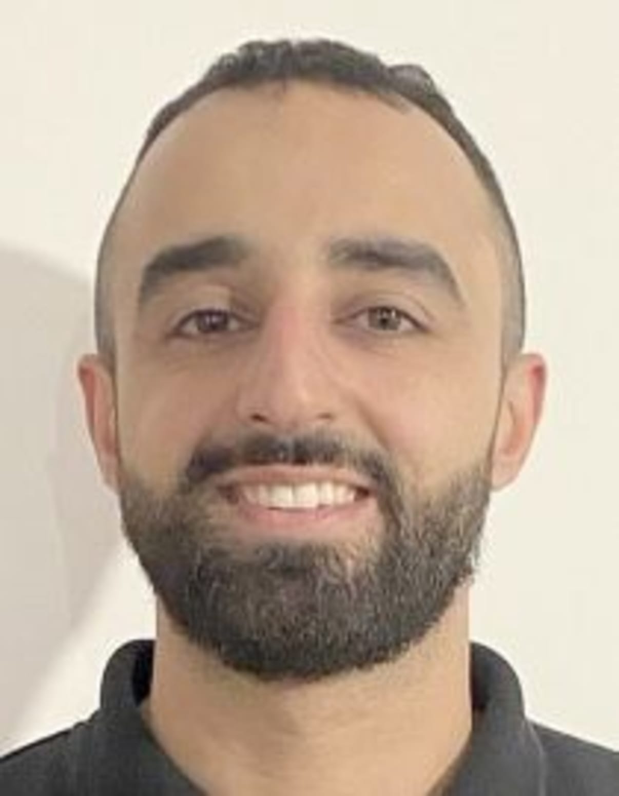 תמונת פורטרט של בעל המקצוע תמונת פורטרט של בעל המקצוע