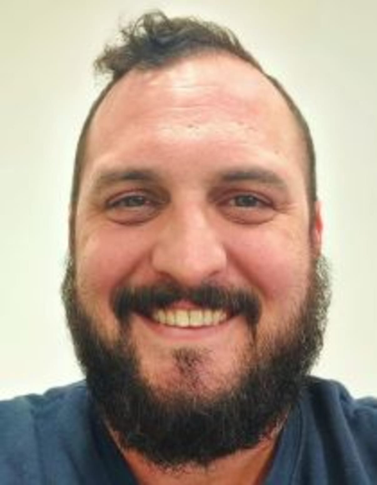 תמונת פורטרט של בעל המקצוע תמונת פורטרט של בעל המקצוע
