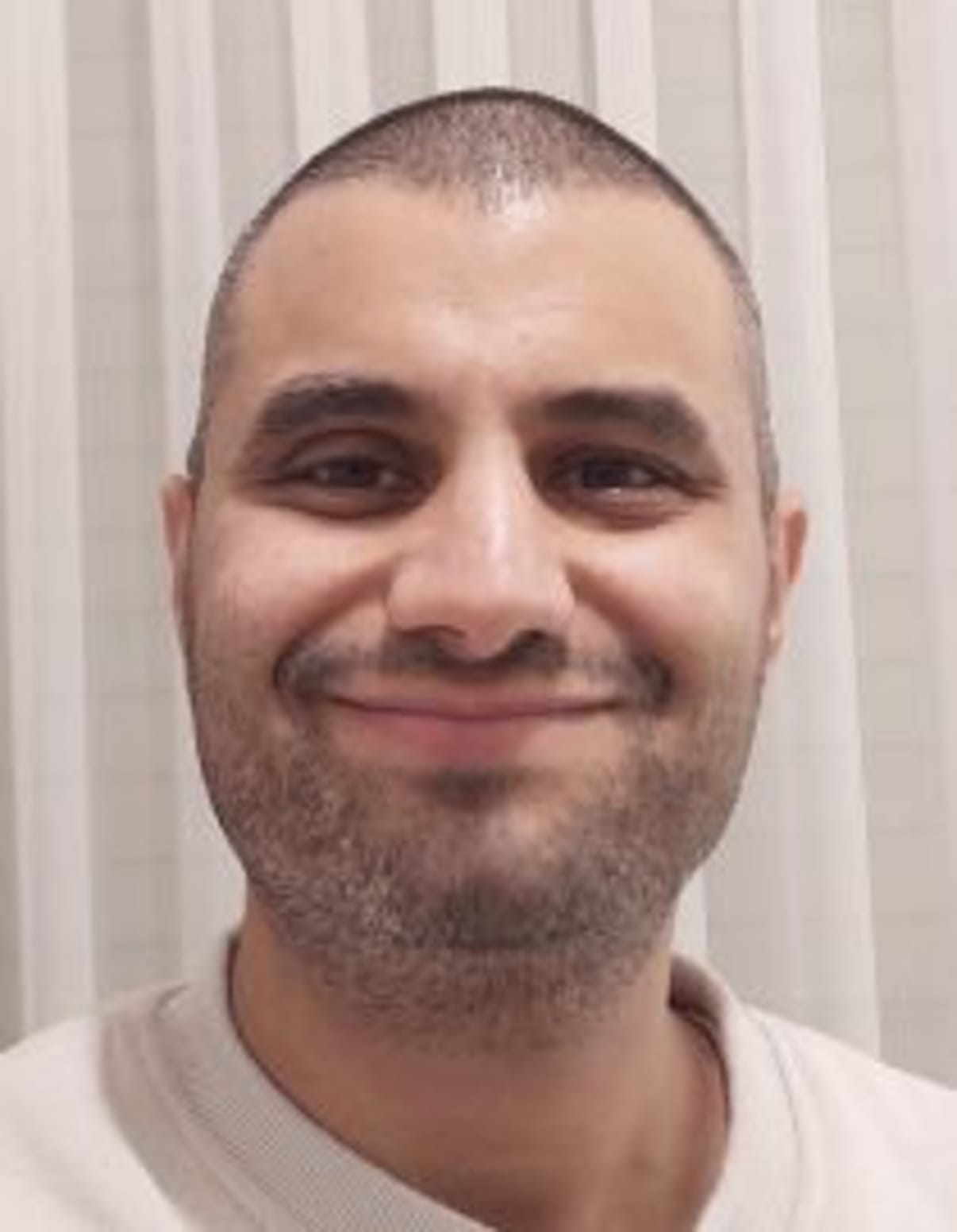 תמונת פורטרט של בעל המקצוע תמונת פורטרט של בעל המקצוע