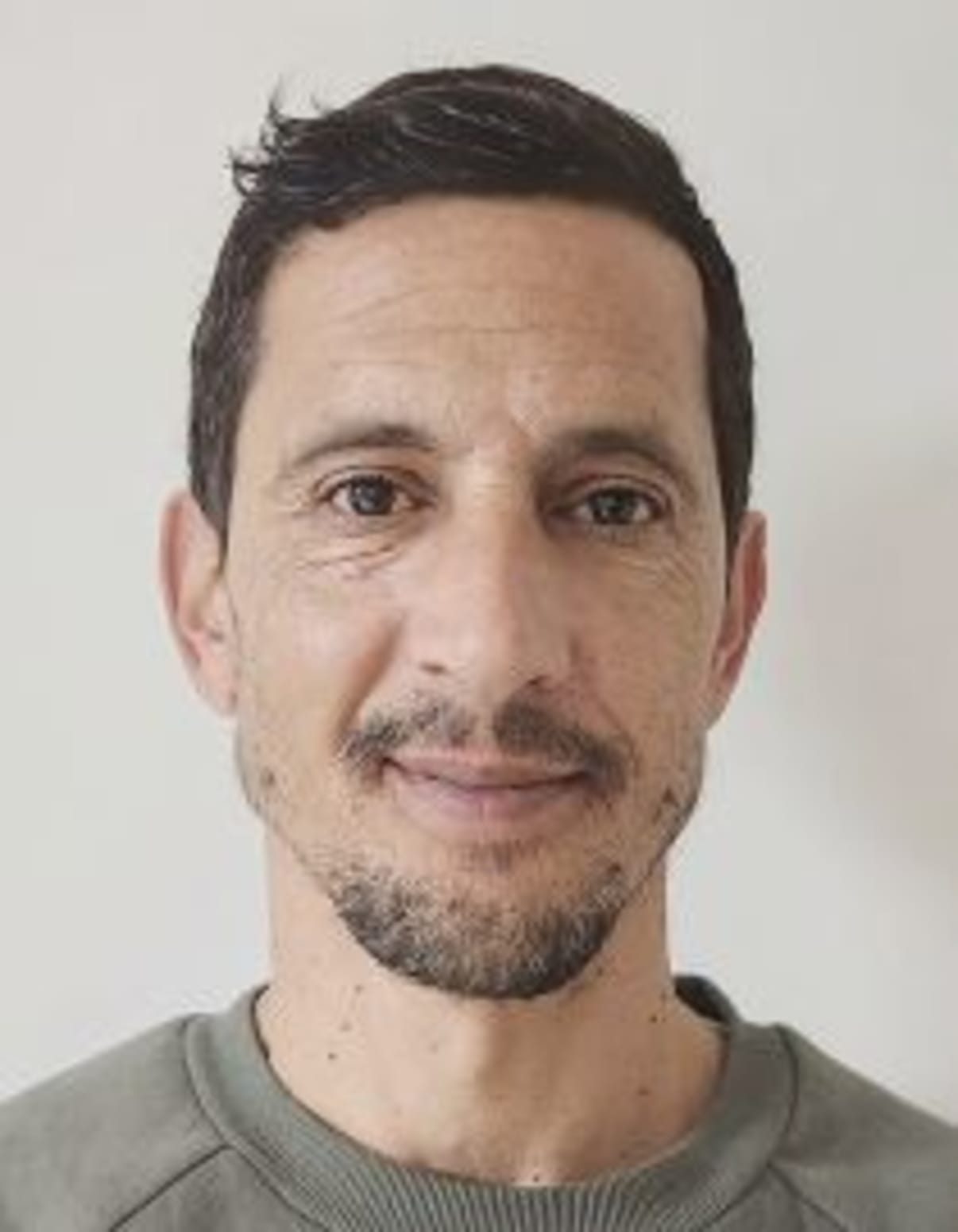 תמונת פורטרט של בעל המקצוע תמונת פורטרט של בעל המקצוע