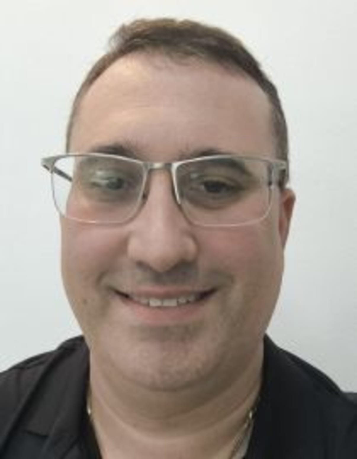 תמונת פורטרט של בעל המקצוע תמונת פורטרט של בעל המקצוע