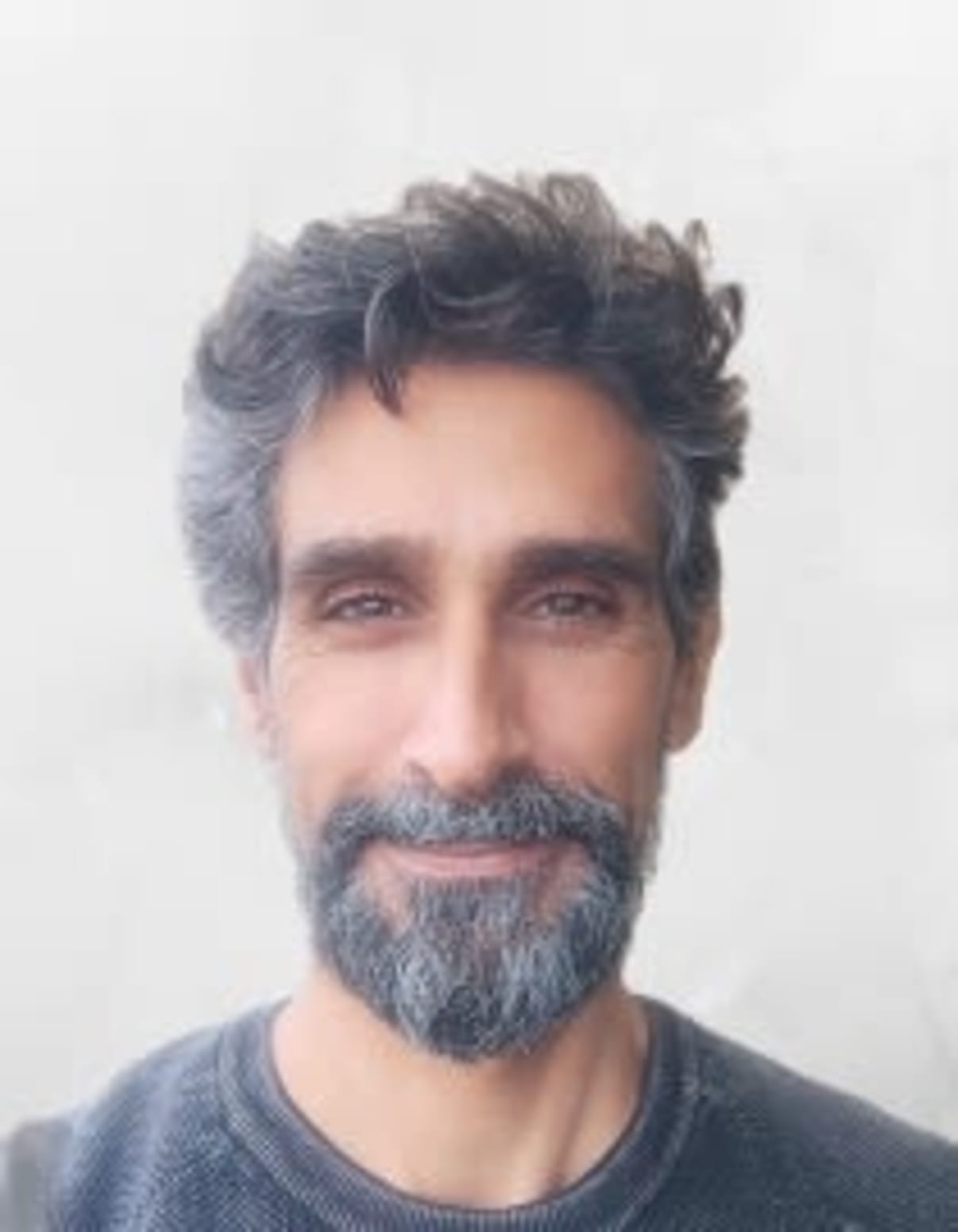 תמונת פורטרט של בעל המקצוע