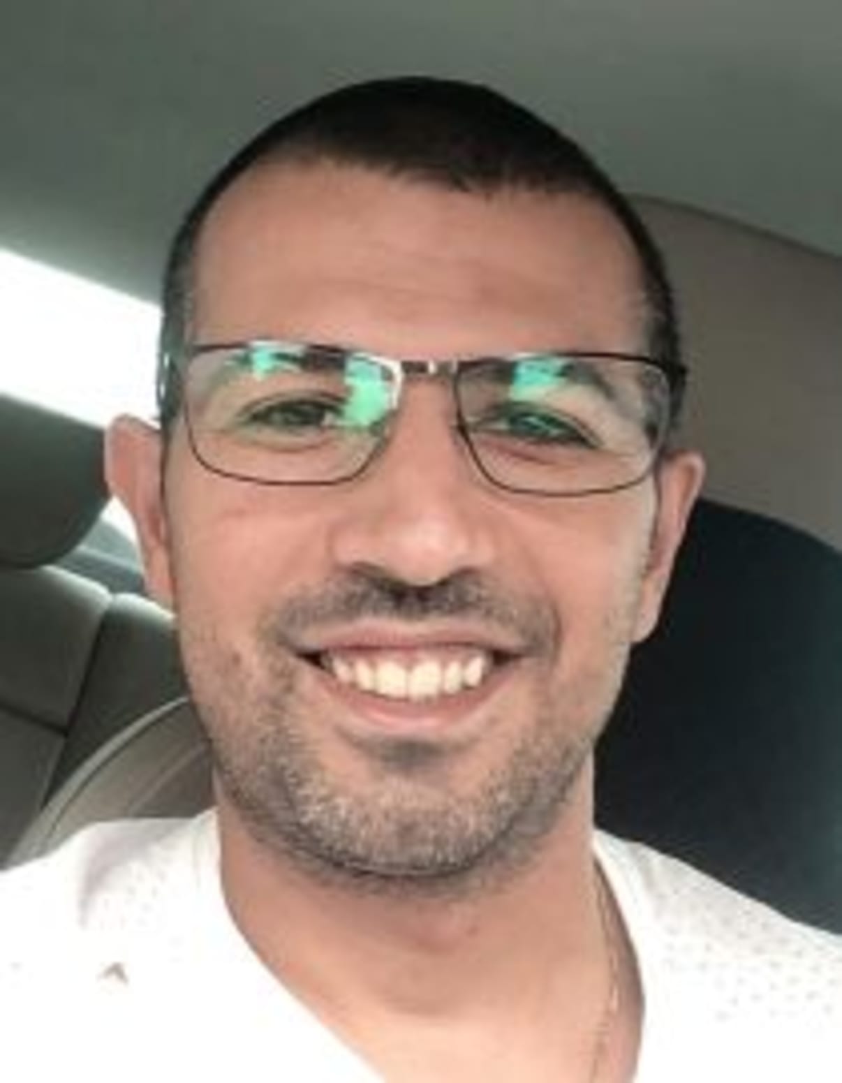 תמונת פורטרט של בעל המקצוע תמונת פורטרט של בעל המקצוע
