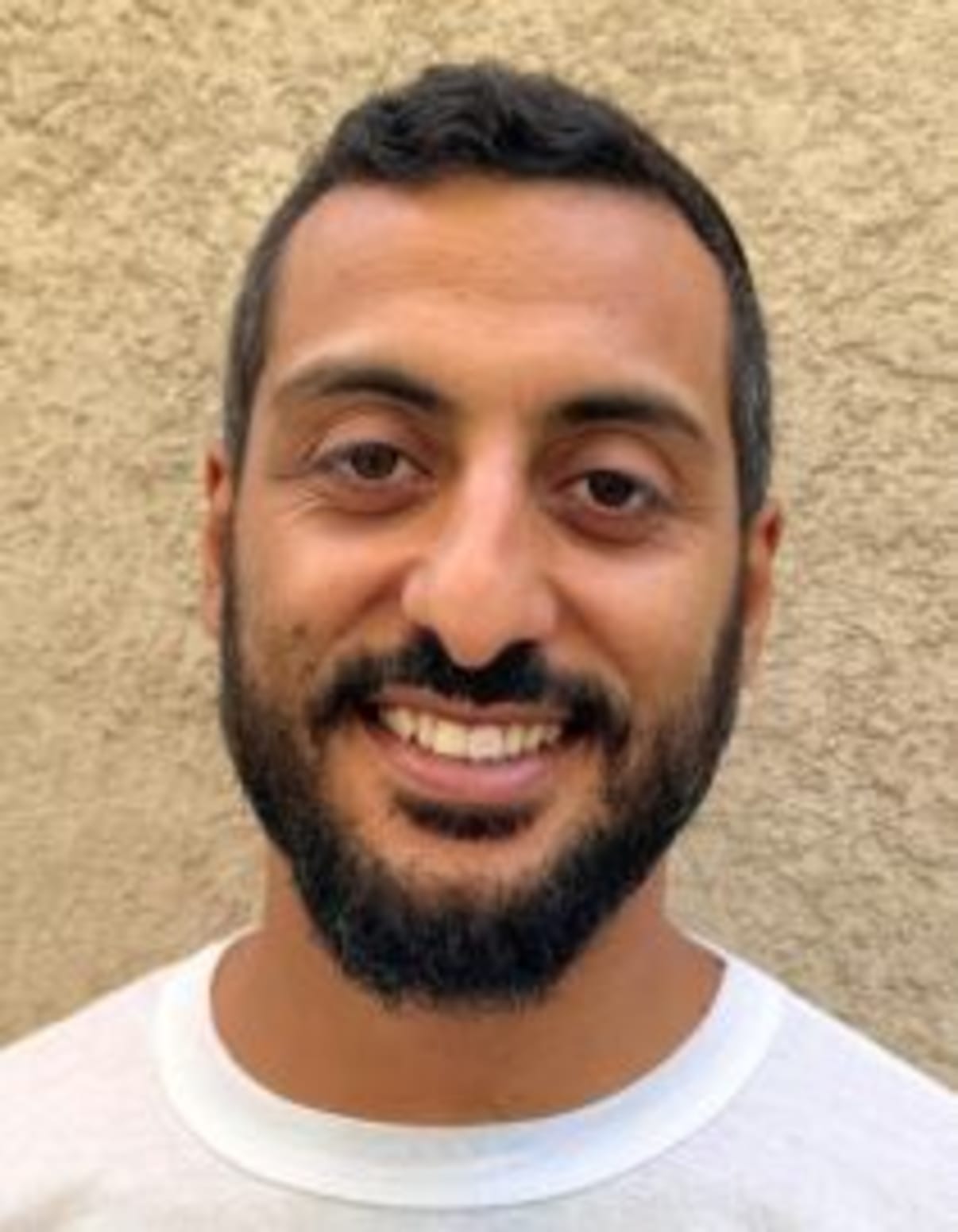 תמונת פורטרט של בעל המקצוע