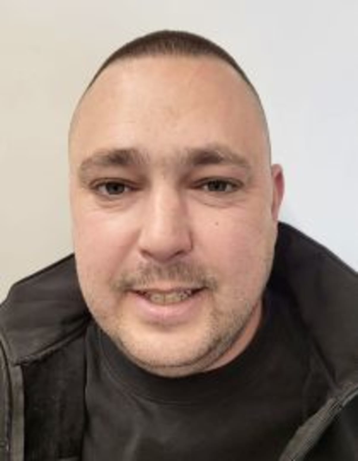 תמונת פורטרט של בעל המקצוע