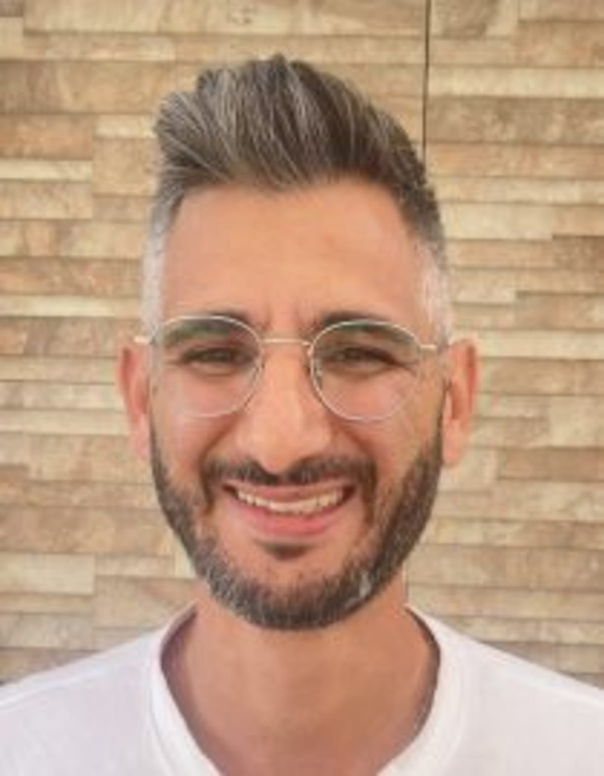 תמונת פורטרט של בעל המקצוע תמונת פורטרט של בעל המקצוע