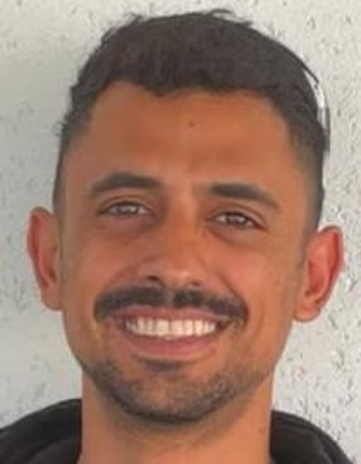 תמונת פורטרט של בעל המקצוע