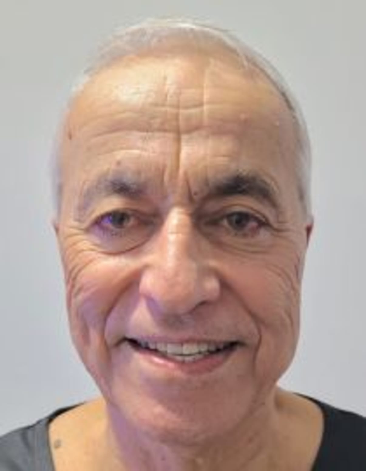 תמונת פורטרט של בעל המקצוע