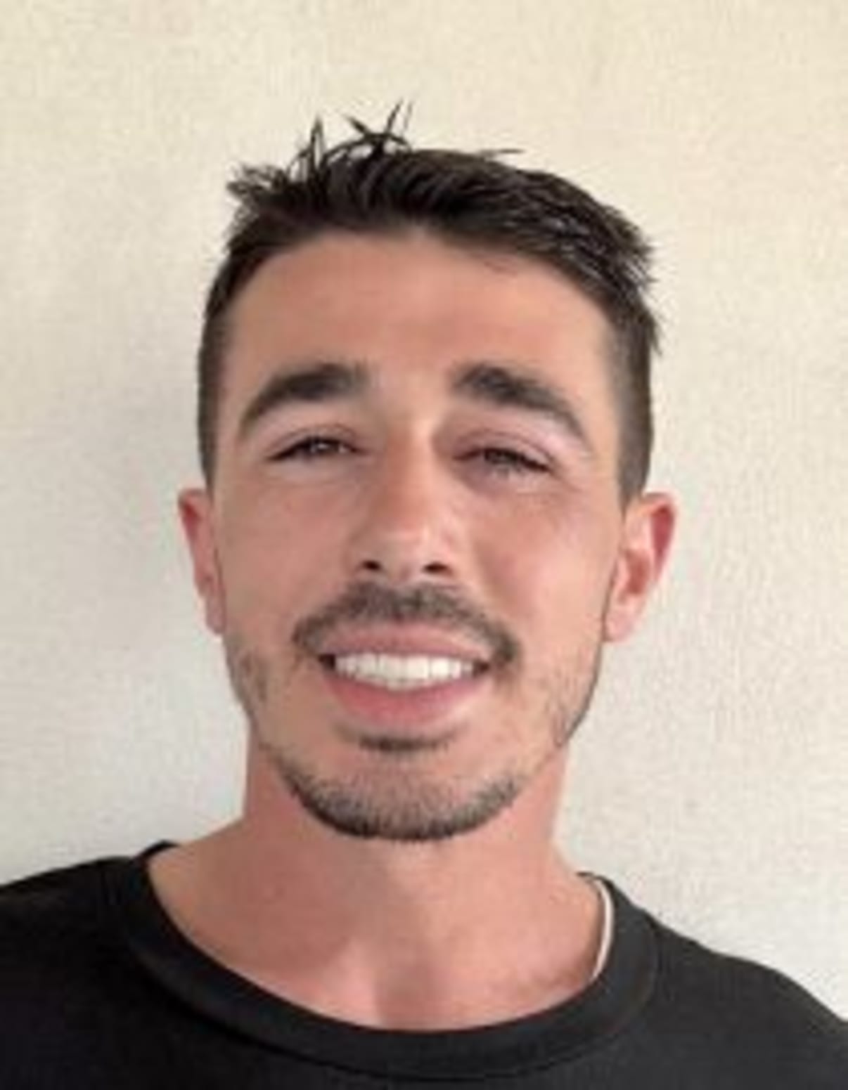 תמונת פורטרט של בעל המקצוע