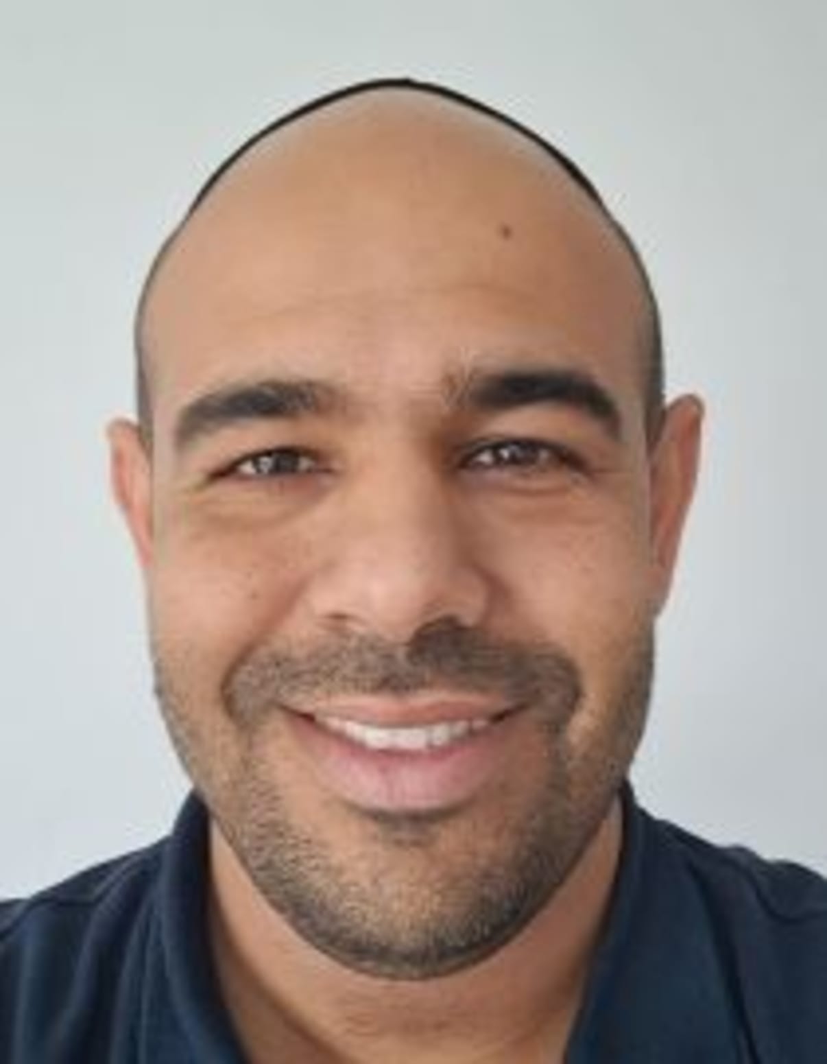 תמונת פורטרט של בעל המקצוע