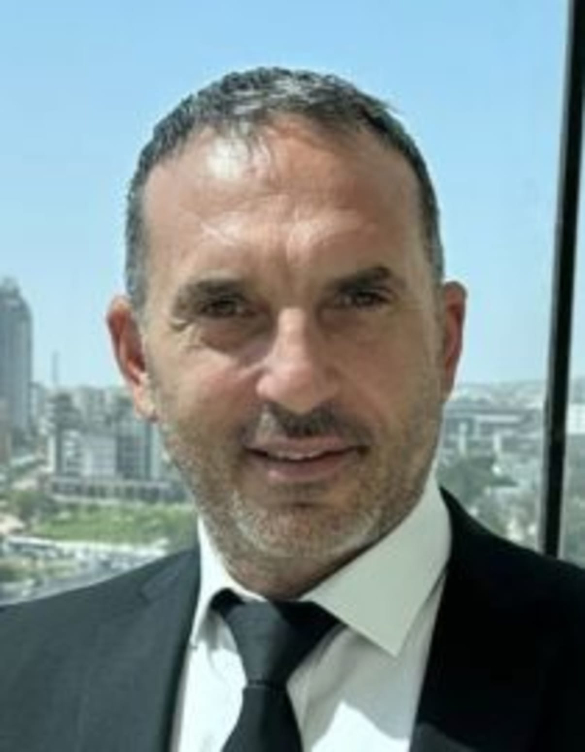 תמונת פורטרט של בעל המקצוע תמונת פורטרט של בעל המקצוע