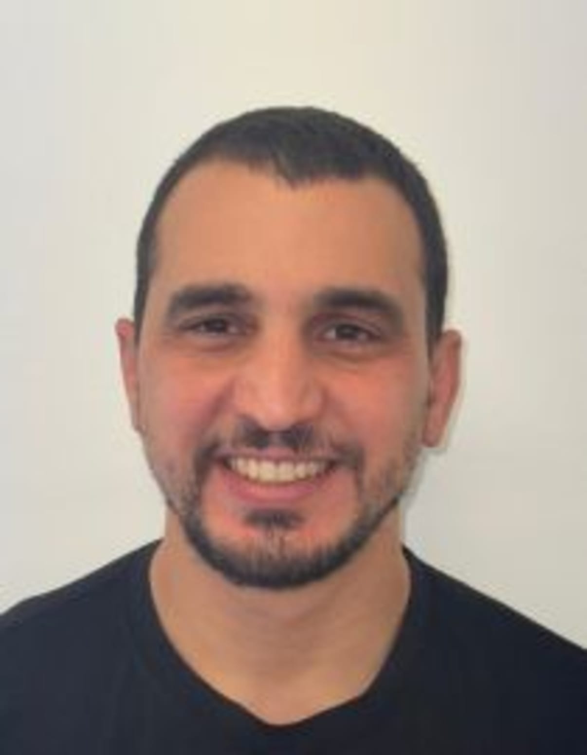 תמונת פורטרט של בעל המקצוע