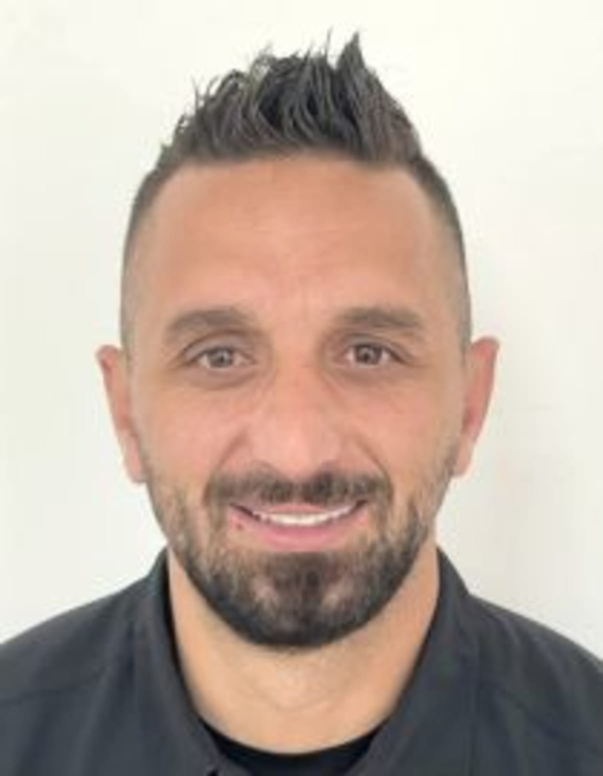 תמונת פורטרט של בעל המקצוע