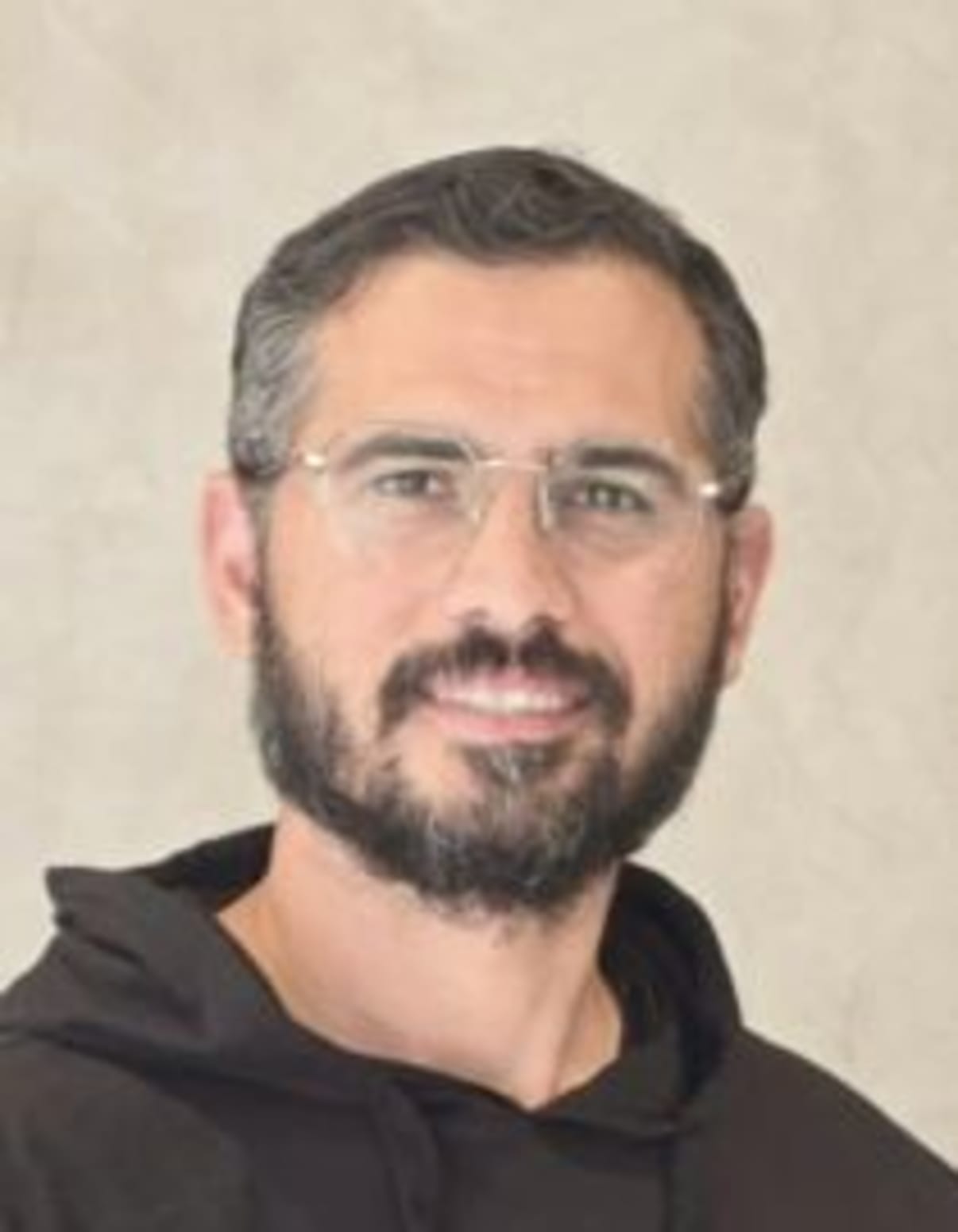 תמונת פורטרט של בעל המקצוע תמונת פורטרט של בעל המקצוע