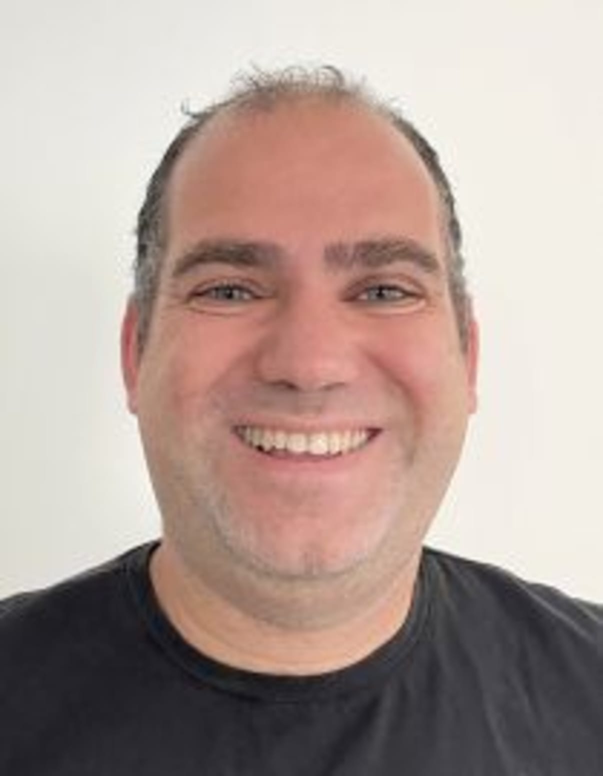 תמונת פורטרט של בעל המקצוע תמונת פורטרט של בעל המקצוע