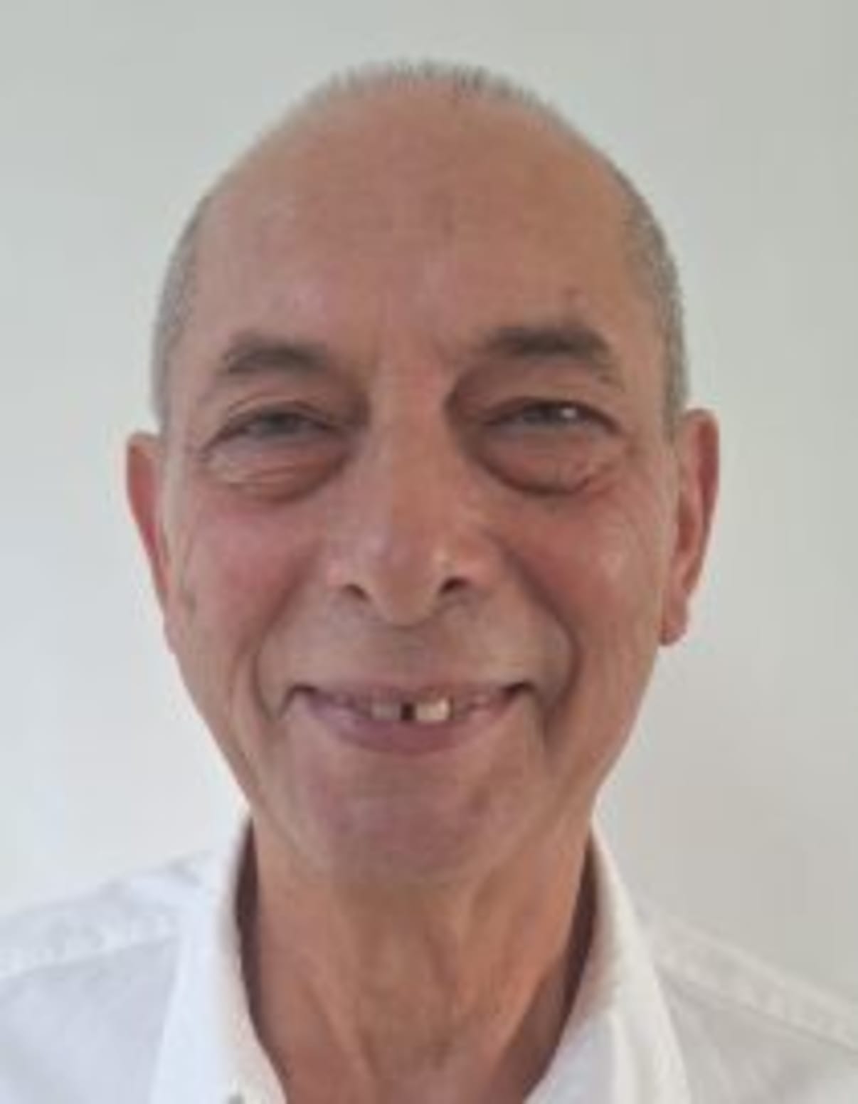 תמונת פורטרט של בעל המקצוע