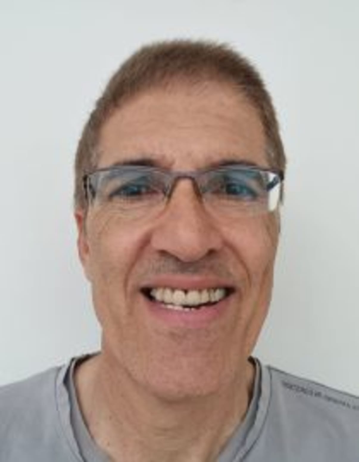 תמונת פורטרט של בעל המקצוע תמונת פורטרט של בעל המקצוע