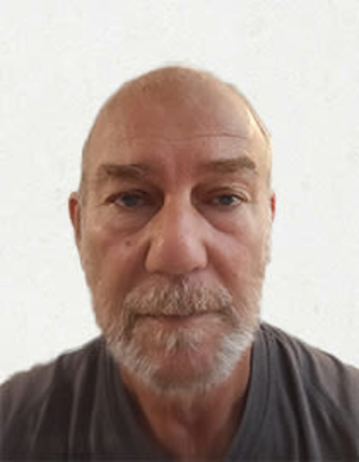 תמונת פורטרט של בעל המקצוע