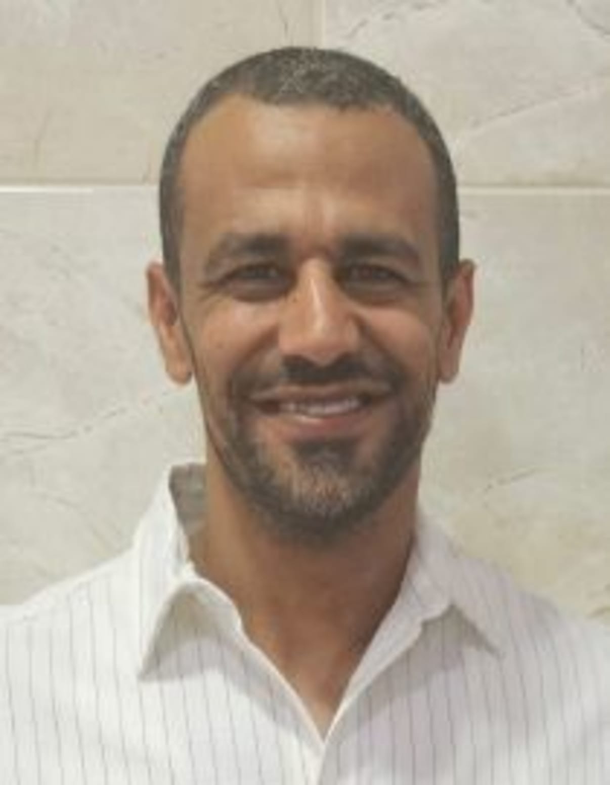 תמונת פורטרט של בעל המקצוע