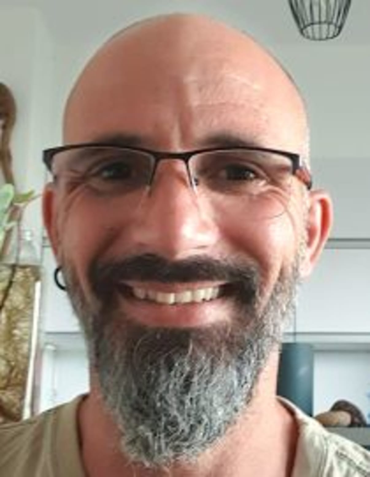 תמונת פורטרט של בעל המקצוע תמונת פורטרט של בעל המקצוע