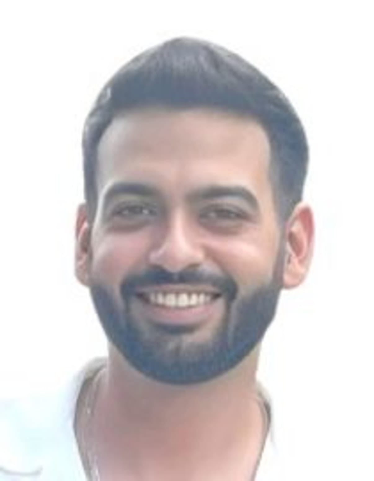 תמונת פורטרט של בעל המקצוע