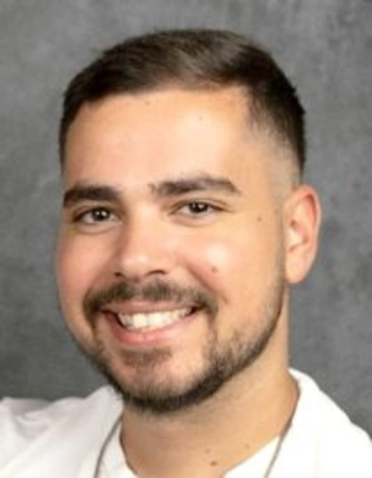 תמונת פורטרט של בעל המקצוע