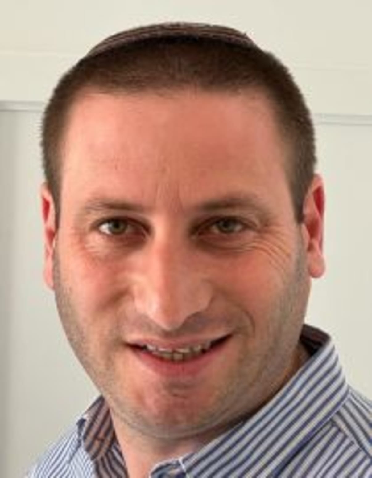 תמונת פורטרט של בעל המקצוע תמונת פורטרט של בעל המקצוע