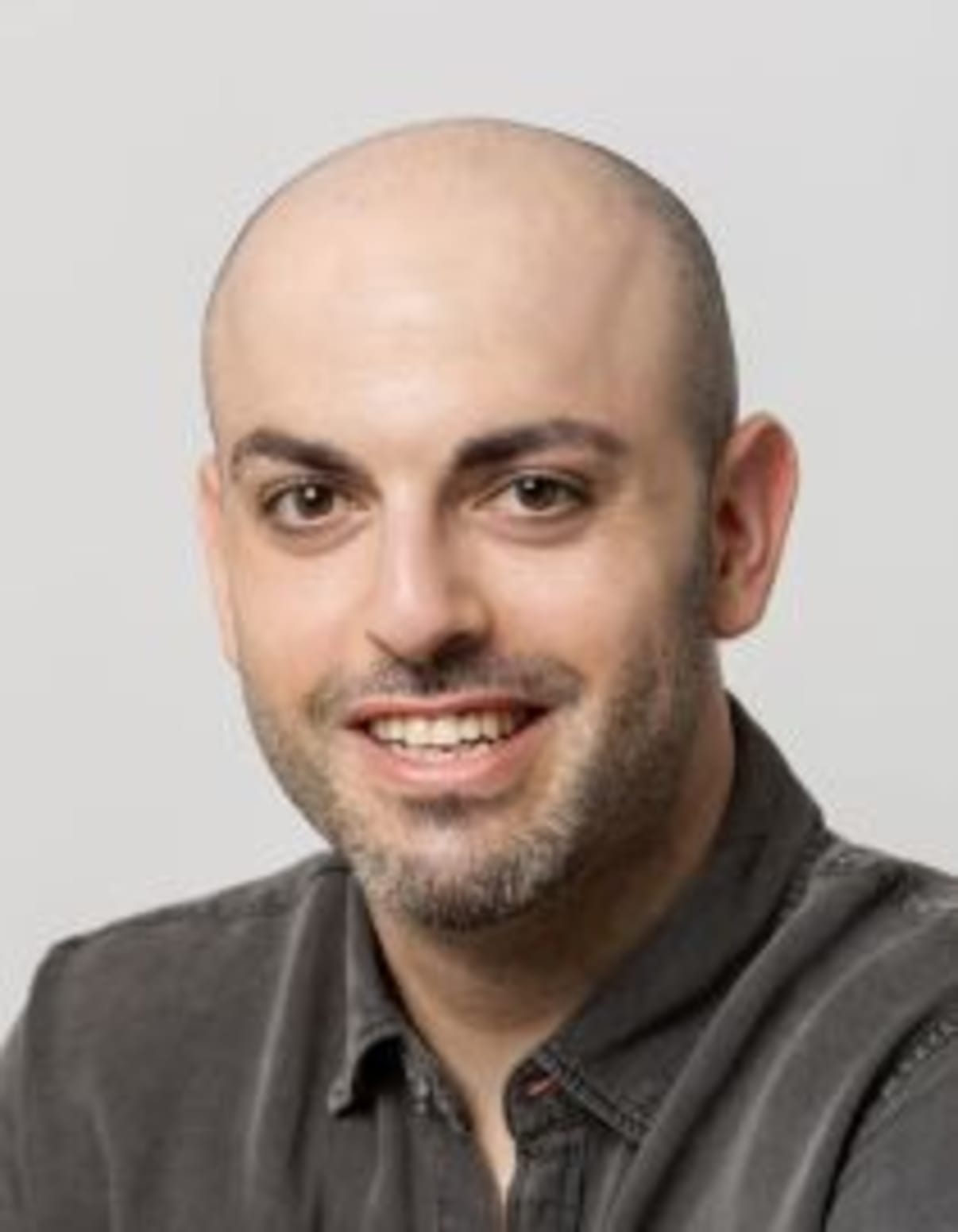 תמונת פורטרט של בעל המקצוע תמונת פורטרט של בעל המקצוע