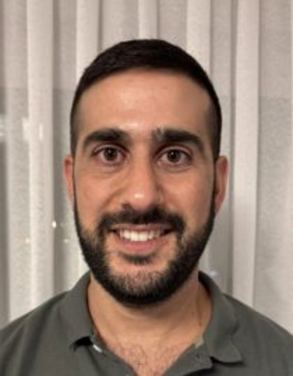 תמונת פורטרט של בעל המקצוע תמונת פורטרט של בעל המקצוע