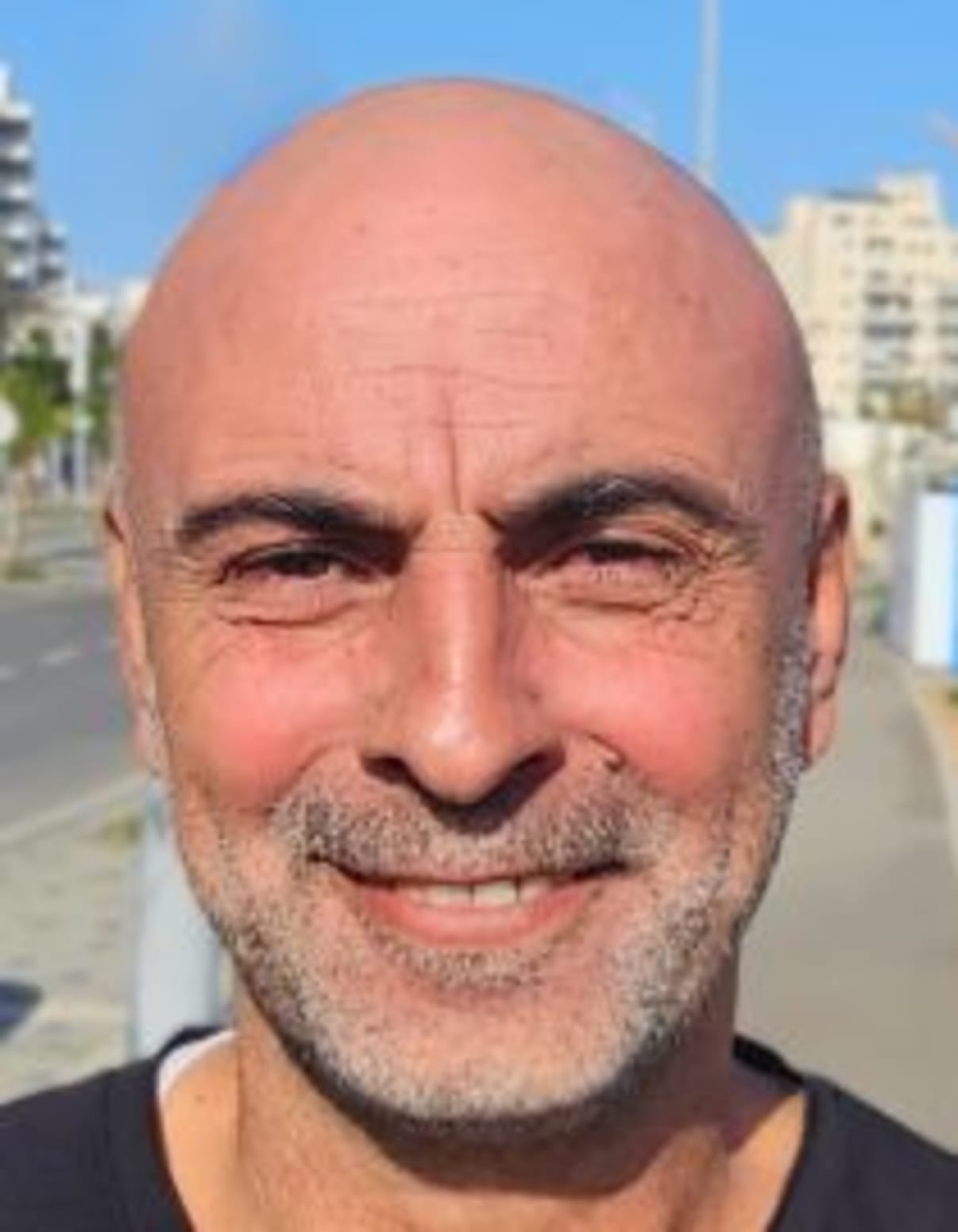 תמונת פורטרט של בעל המקצוע