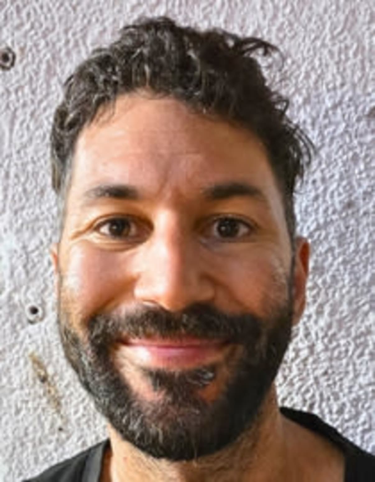 תמונת פורטרט של בעל המקצוע