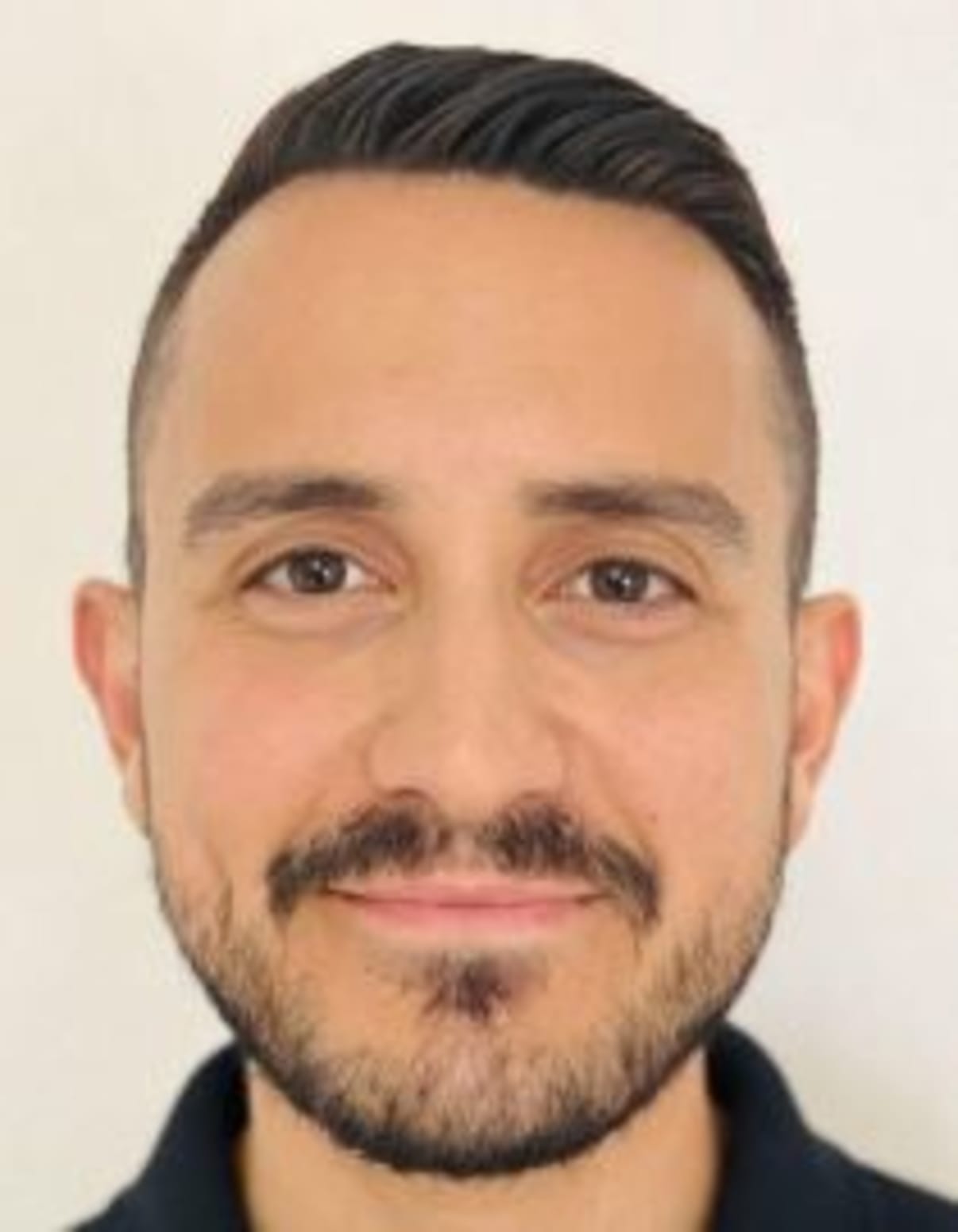 תמונת פורטרט של בעל המקצוע