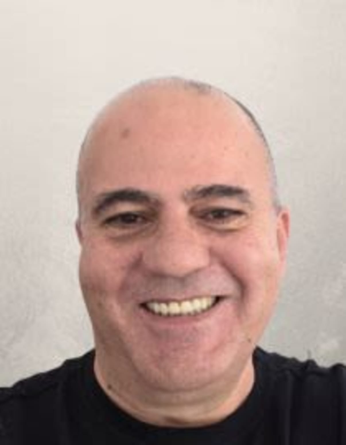 תמונת פורטרט של בעל המקצוע