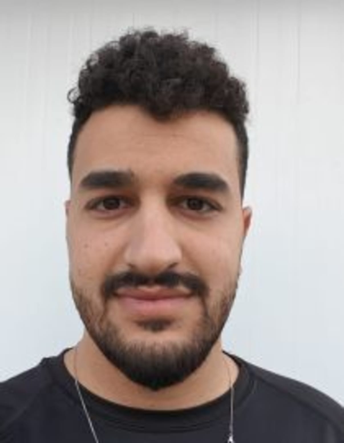 תמונת פורטרט של בעל המקצוע