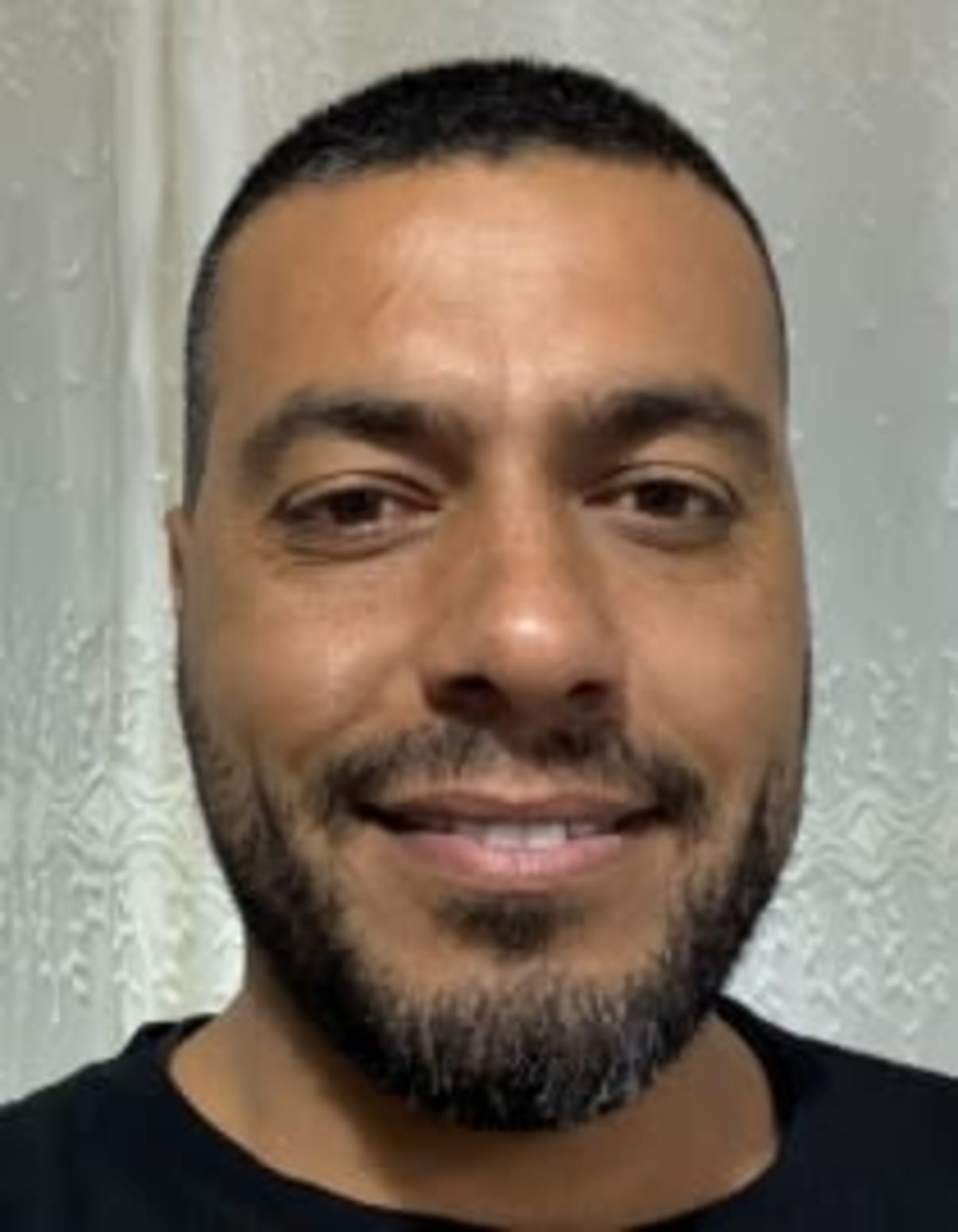 תמונת פורטרט של בעל המקצוע