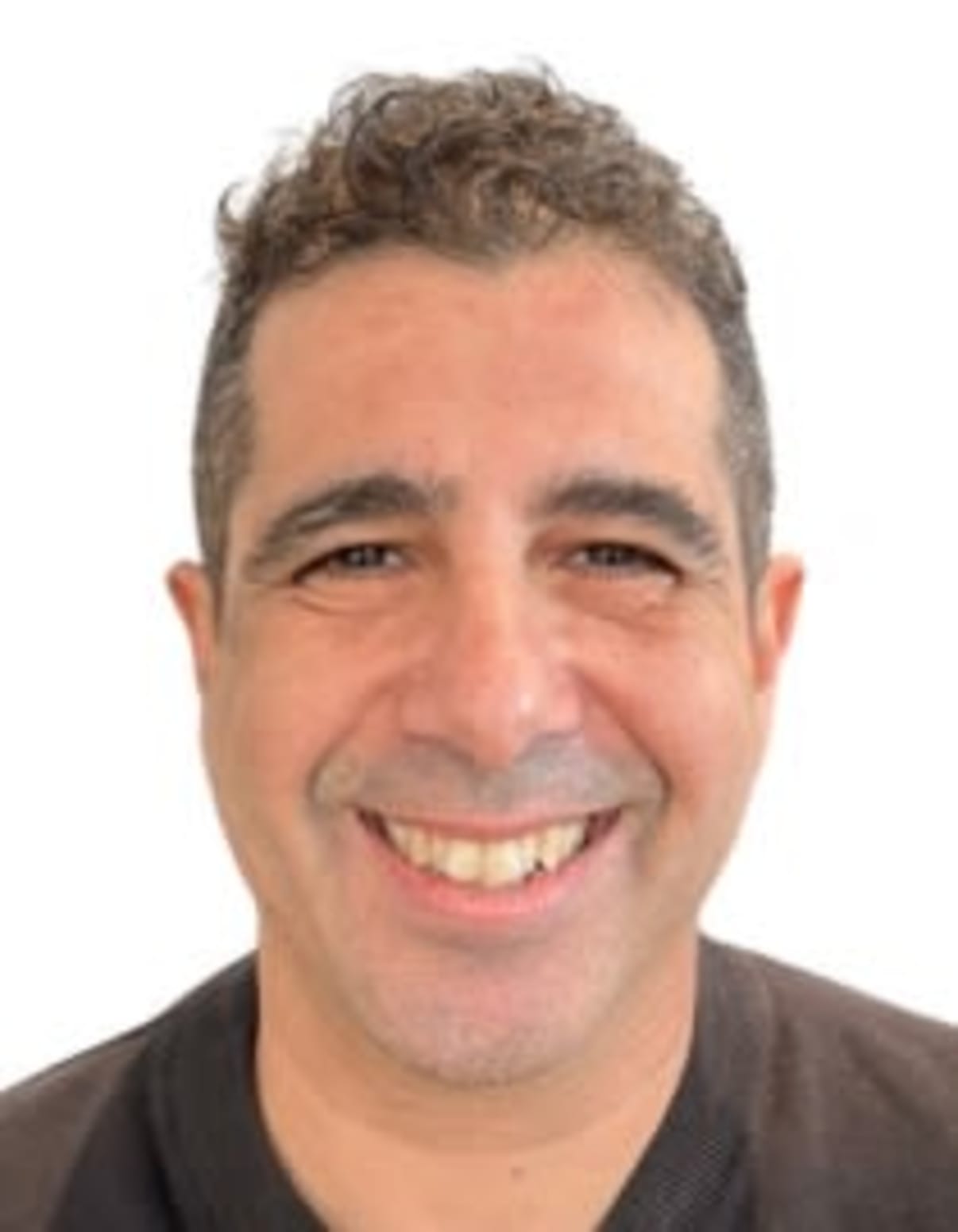 תמונת פורטרט של בעל המקצוע