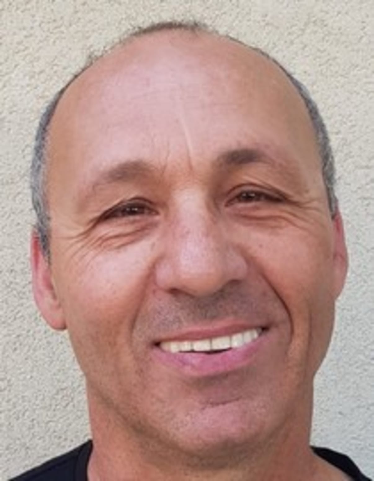 תמונת פורטרט של בעל המקצוע