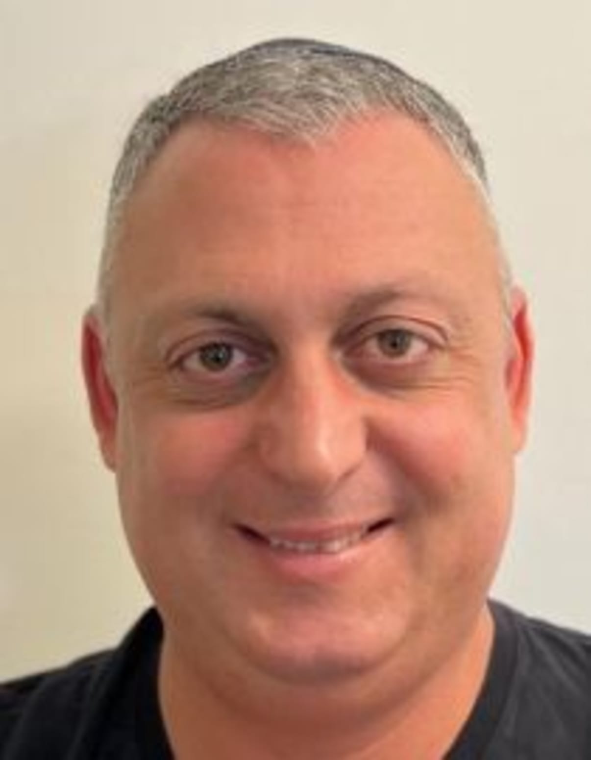 תמונת פורטרט של בעל המקצוע תמונת פורטרט של בעל המקצוע