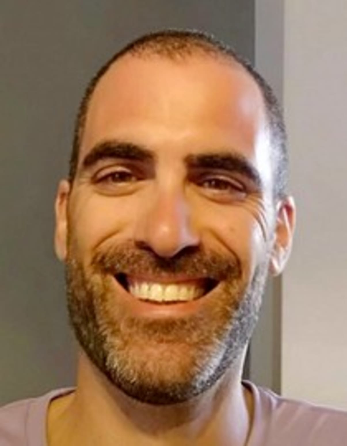 תמונת פורטרט של בעל המקצוע תמונת פורטרט של בעל המקצוע