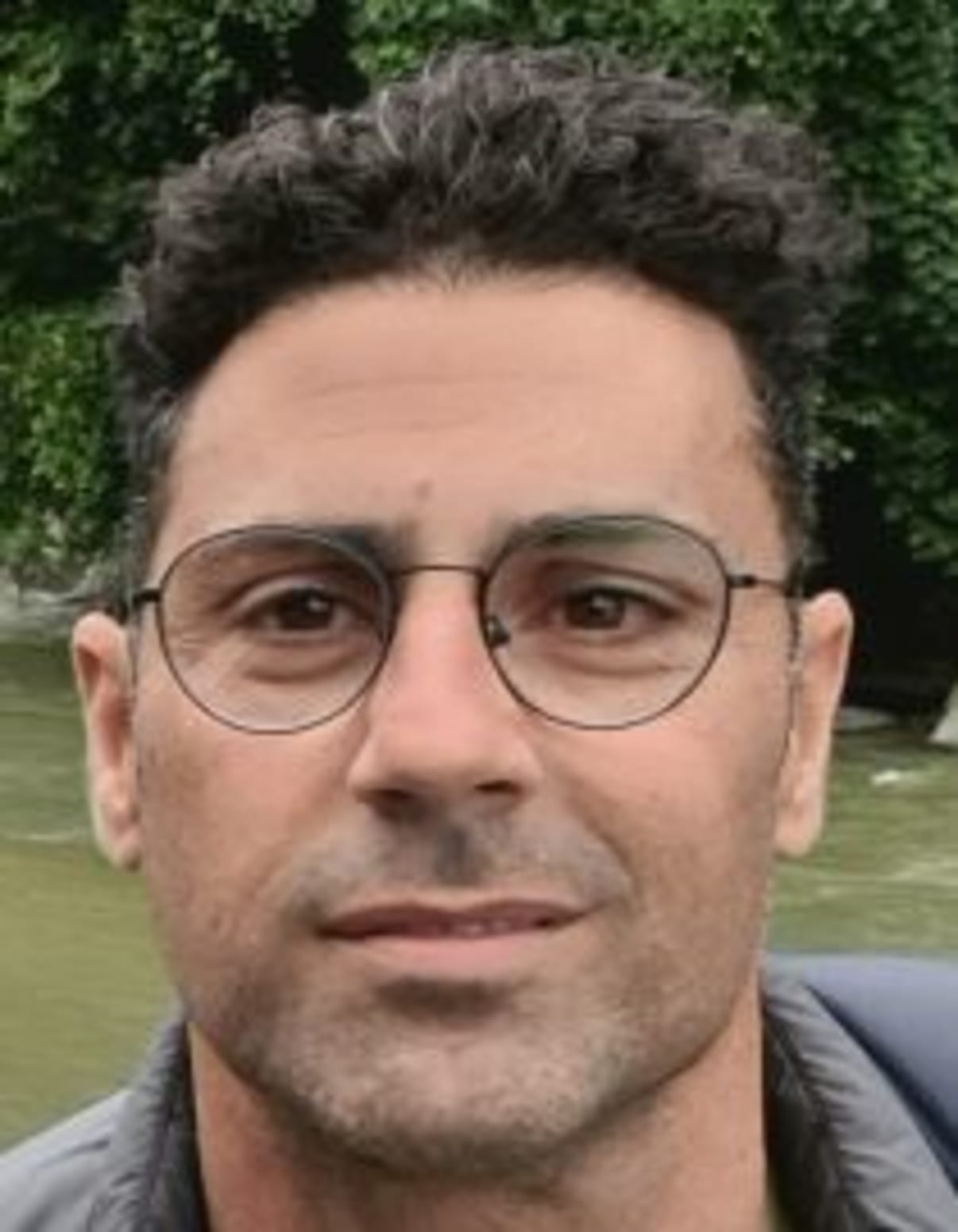 תמונת פורטרט של בעל המקצוע