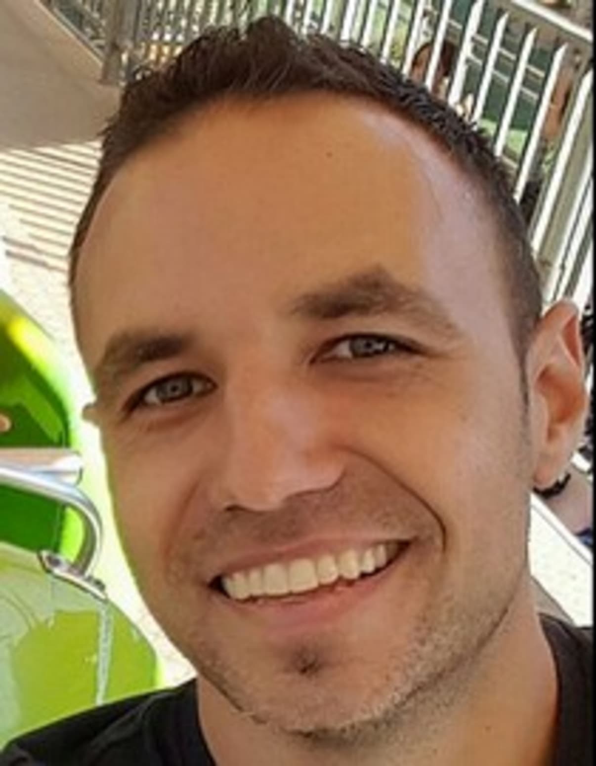 תמונת פורטרט של בעל המקצוע תמונת פורטרט של בעל המקצוע
