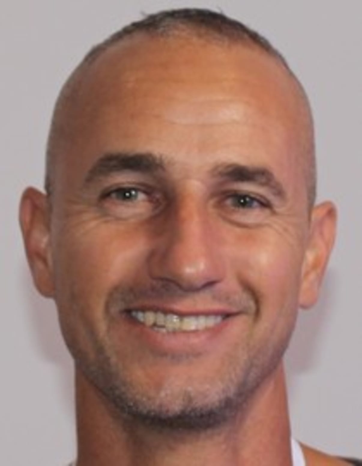 תמונת פורטרט של בעל המקצוע