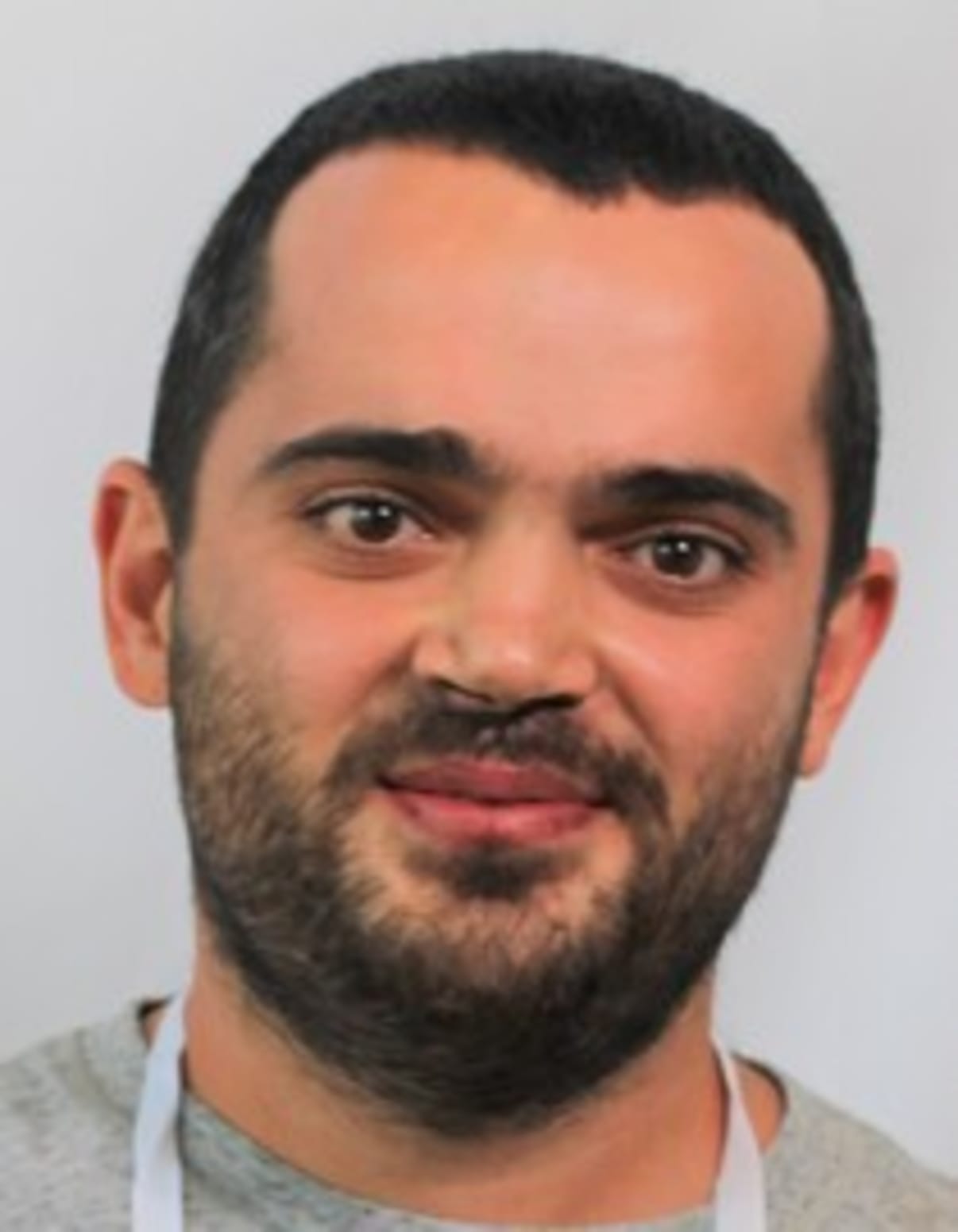 תמונת פורטרט של בעל המקצוע תמונת פורטרט של בעל המקצוע