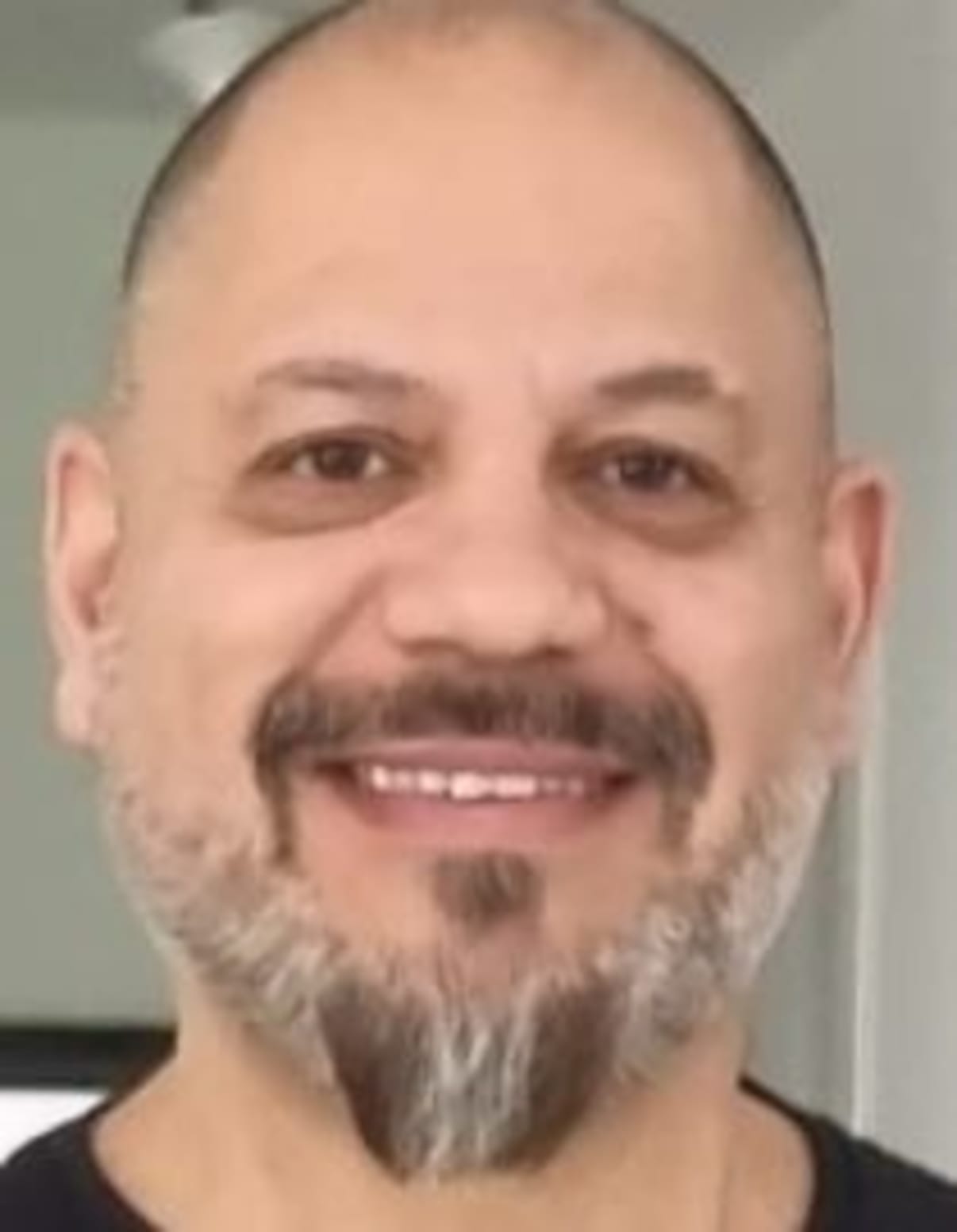תמונת פורטרט של בעל המקצוע תמונת פורטרט של בעל המקצוע