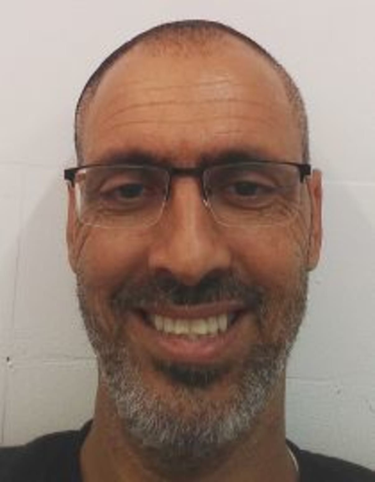 תמונת פורטרט של בעל המקצוע תמונת פורטרט של בעל המקצוע