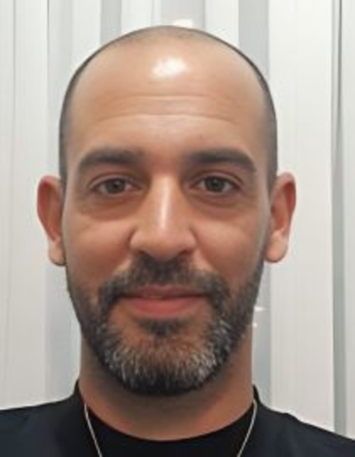 תמונת פורטרט של בעל המקצוע תמונת פורטרט של בעל המקצוע