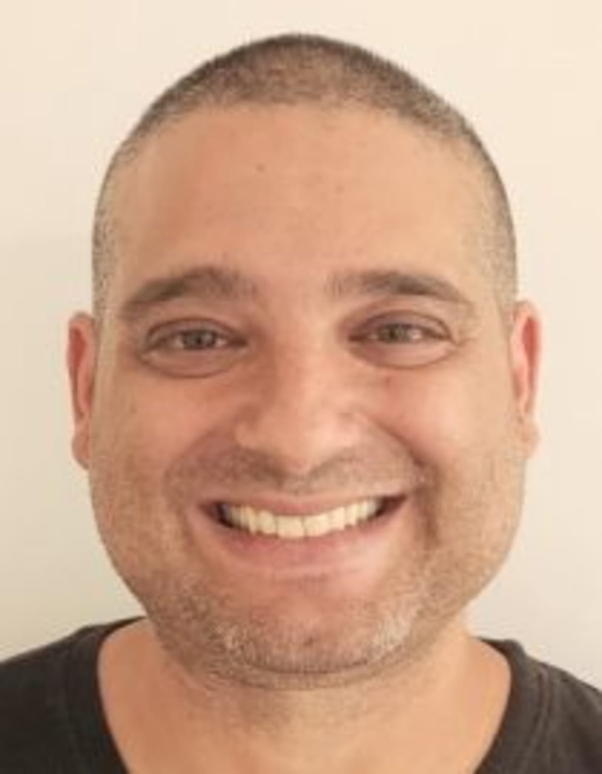 תמונת פורטרט של בעל המקצוע תמונת פורטרט של בעל המקצוע