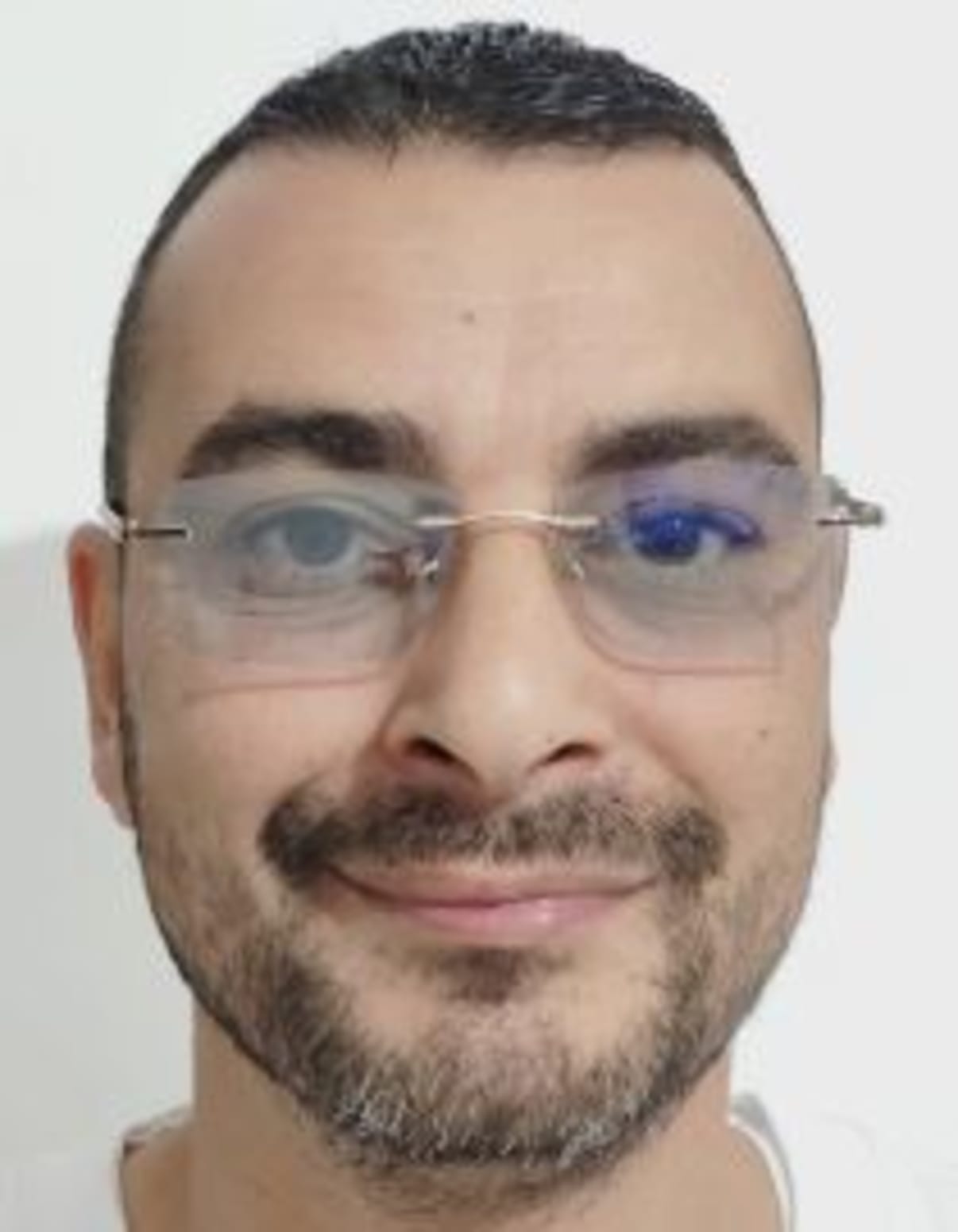 תמונת פורטרט של בעל המקצוע תמונת פורטרט של בעל המקצוע